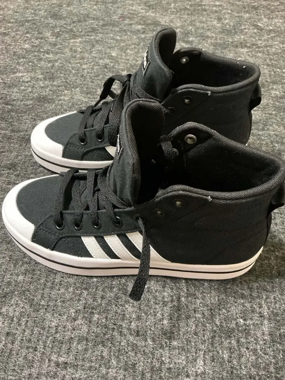 Adidas Bravada 2.0 Mid Platform Shoes Womens Size 6 Black & White